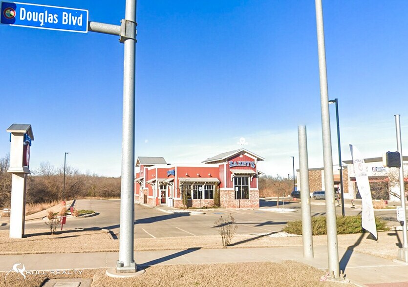 More Photos Of 2317 S Douglas Blvd, Midwest City Fast Food For Sale