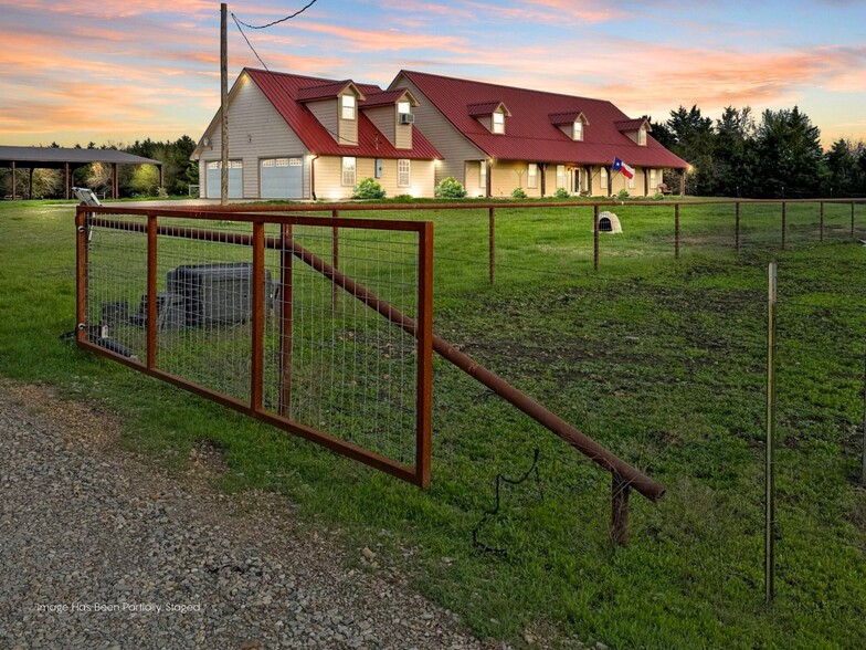 More Photos Of 12488 Eastline Rd, Trenton Specialty For Sale