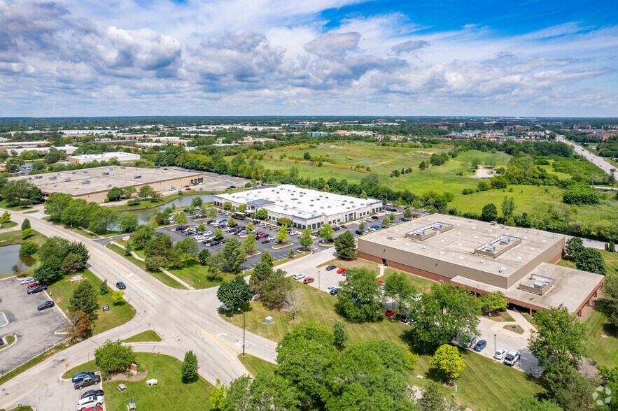 More Photos Of 1450 Busch Pky, Buffalo Grove Office For Lease