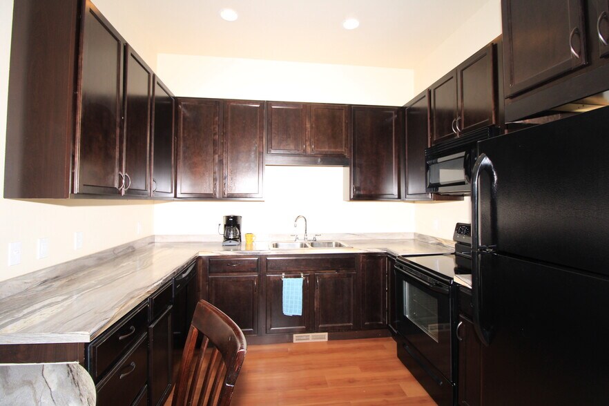 More Photos Of 11 S Main St S, Crosby Apartments For Sale