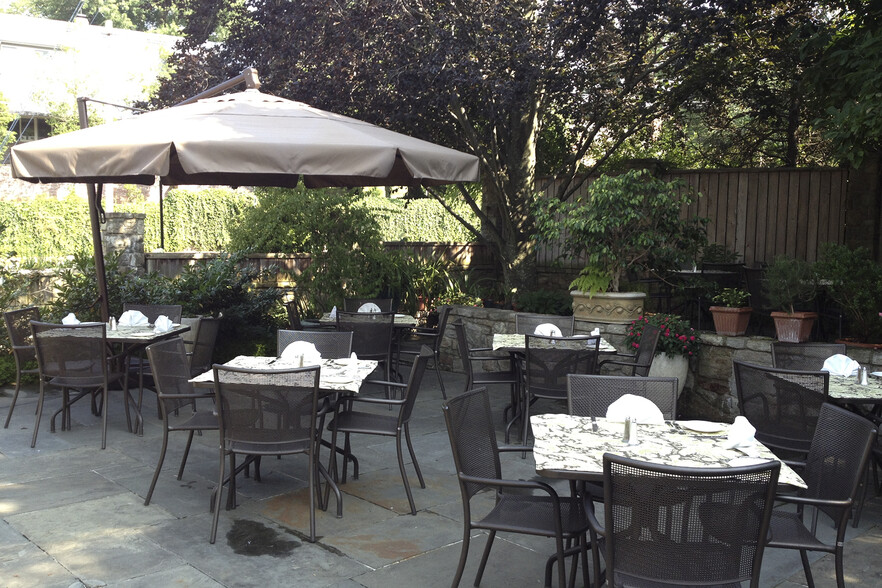 More Photos Of 4244 Loudoun Ave, The Plains Restaurant For Sale
