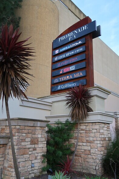 More Photos Of 520 Deep Valley Dr, Rolling Hills Estates Hospital For Lease