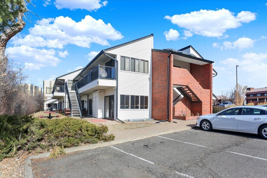 More Photos Of 1201 S Parker Rd, Denver Medical For Sale