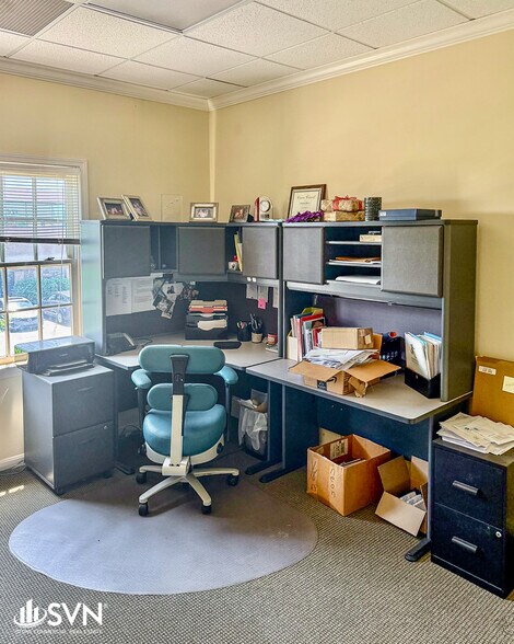 More Photos Of 1795 Alysheba Way, Lexington Office For Sale