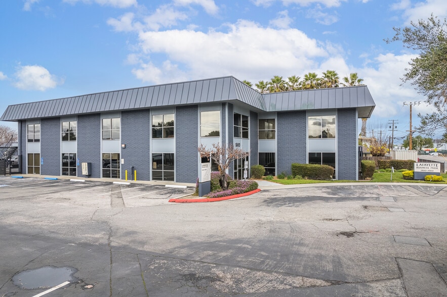 More Photos Of 1900 Lafayette St, Santa Clara Loft Creative Space For Sale