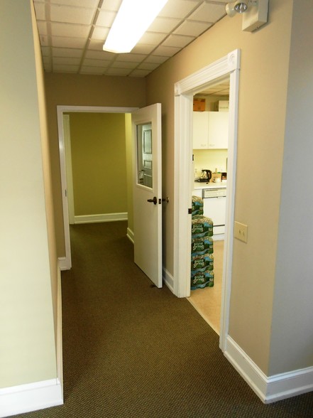 More Photos Of 17 S Presbyterian Ave, Atlantic City Office For Lease