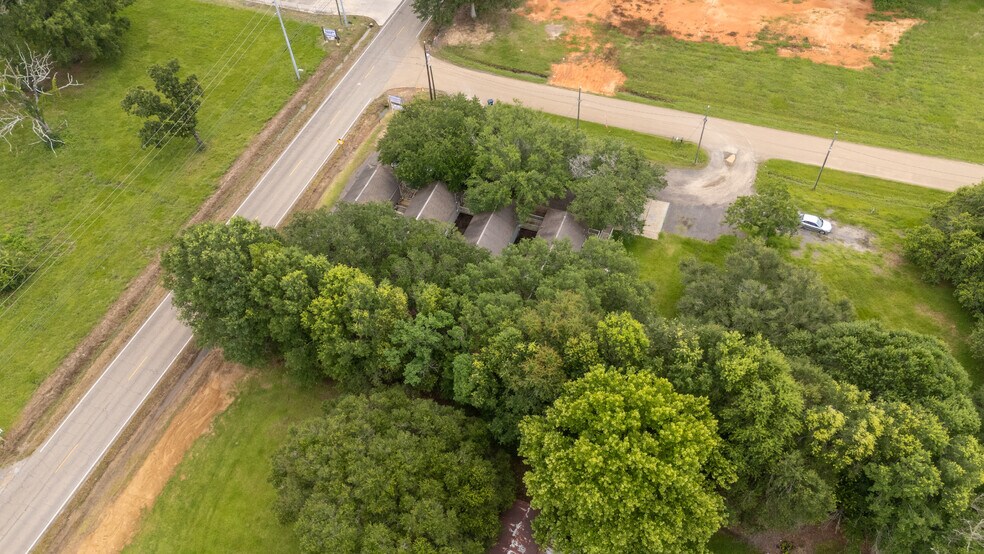 More Photos Of 53517 Harvest Ln, Loranger Office For Sale