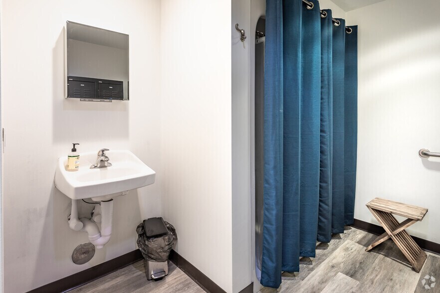 More Photos Of 635 Rutledge Ave, Charleston Loft Creative Space For Lease