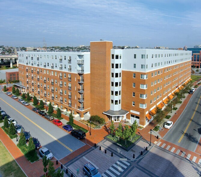 Primary Photo Of 331 Justison St, Wilmington Apartments For Lease