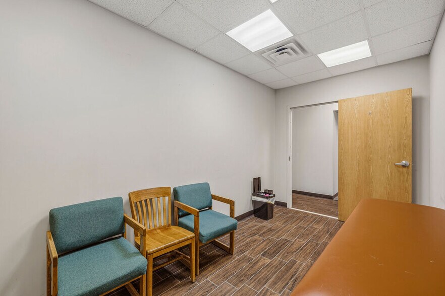 More Photos Of 4519 Military Rd, Niagara Falls Medical For Lease