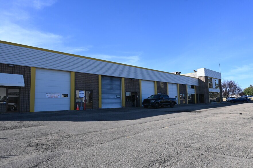 Primary Photo Of 7887 50 Av, Red Deer Office For Lease