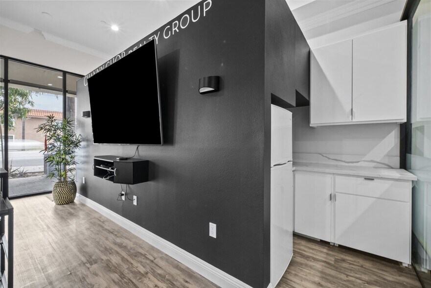 More Photos Of 9908 Artesia Blvd, Bellflower Storefront Retail Office For Sale