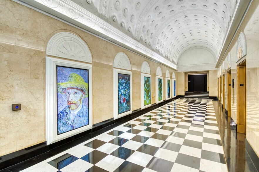 More Photos Of 617 W 7th St, Los Angeles Office For Lease