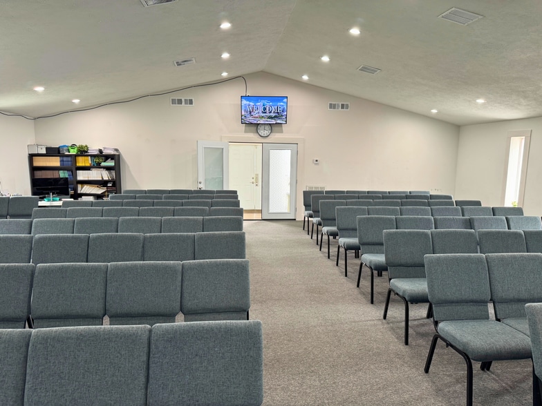 More Photos Of 2428 Wavell St, Houston Religious Facility For Sale
