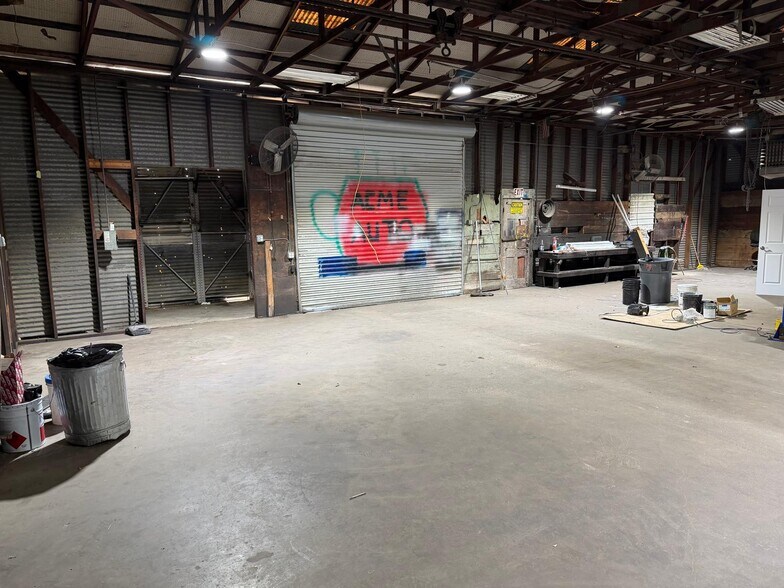 More Photos Of 5020 Mansfield Hwy, Fort Worth Auto Repair For Sale