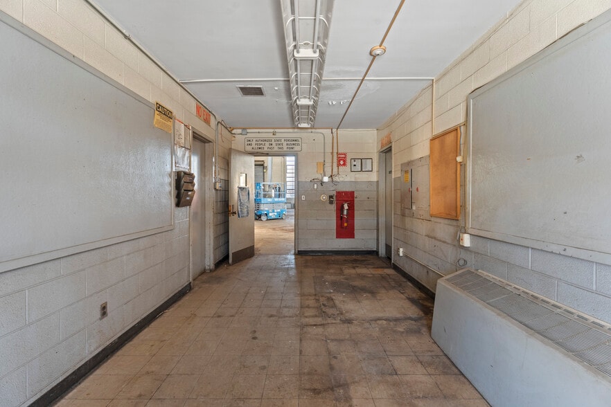 More Photos Of 251 Freestone Ave, Portland Manufacturing For Sale