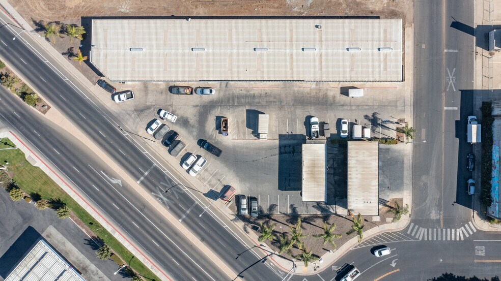 More Photos Of 281 W Merced St, Dinuba Freestanding For Sale