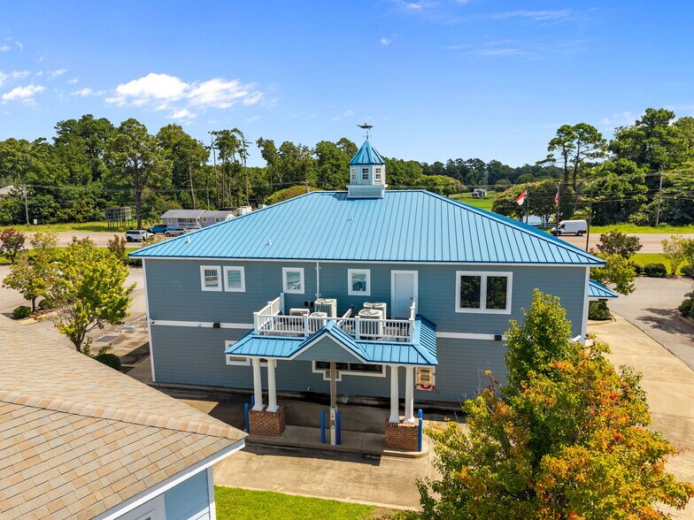 More Photos Of 8468 Caratoke Hwy, Powells Point Bank For Lease