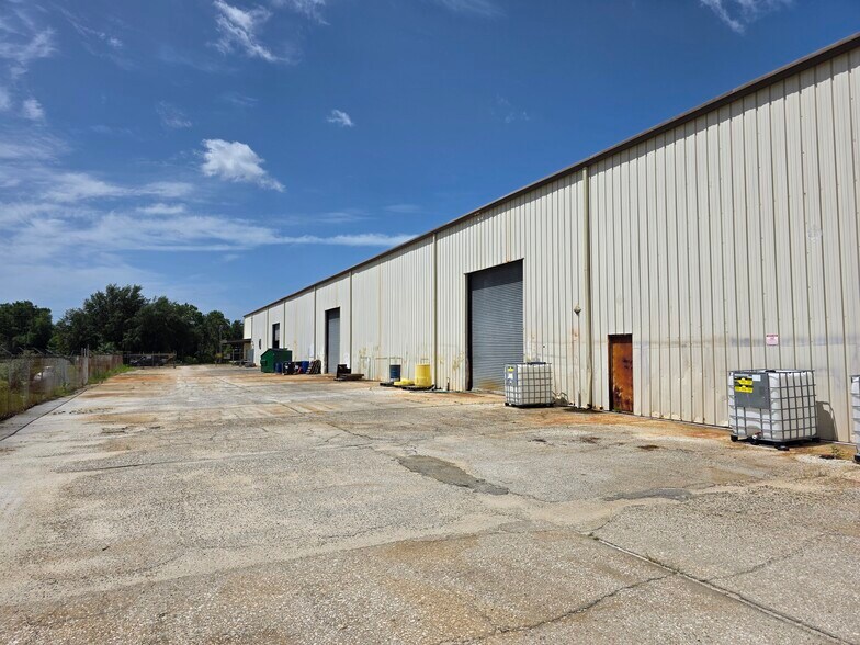 More Photos Of 9646 Highway 20 W, Freeport Distribution For Sale