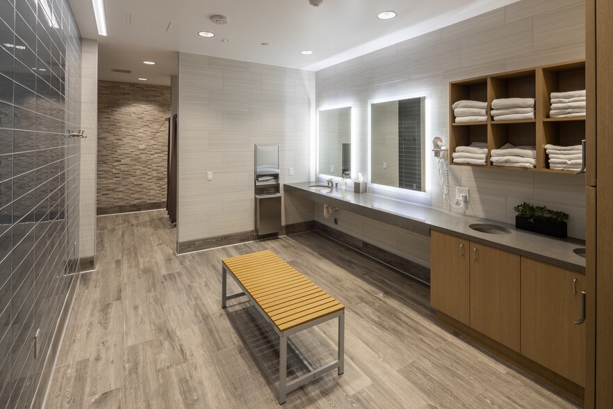 More Photos Of 120 Vantis, Aliso Viejo Office For Lease