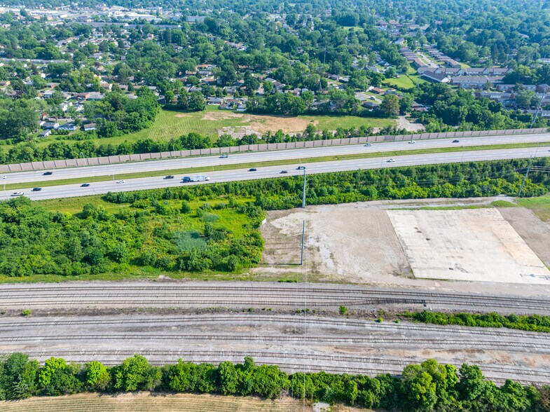 More Photos Of 4100 Truro Station Service Rd, Columbus Manufacturing For Sale