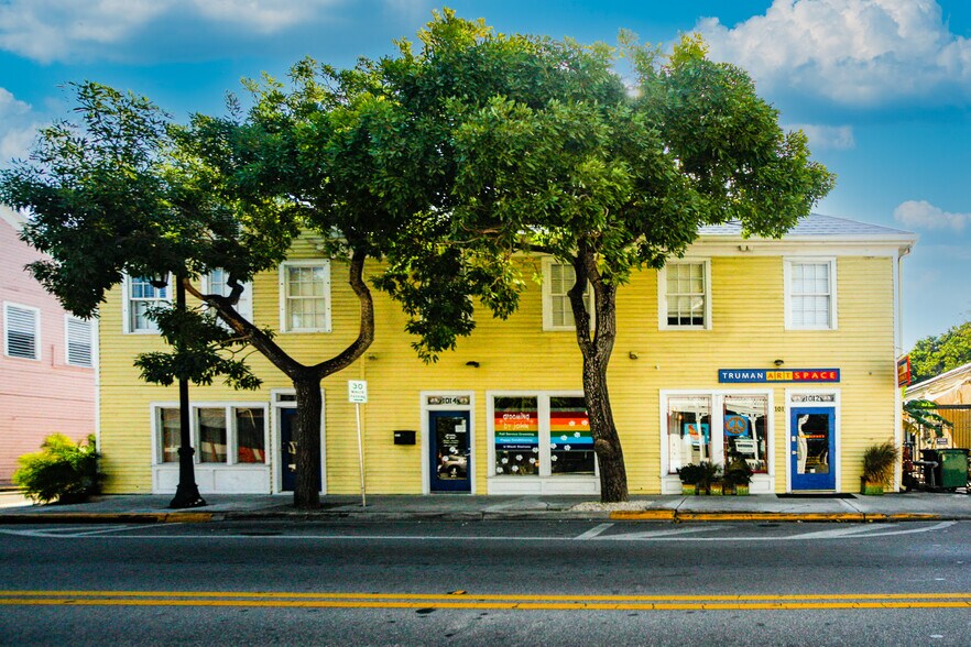More Photos Of 1012 Truman Ave, Key West Storefront For Sale