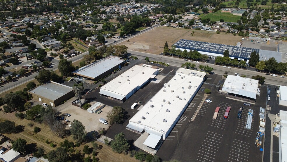 Primary Photo Of 1740 Commerce Way, Paso Robles Industrial For Sale