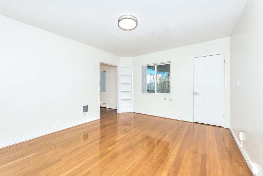 More Photos Of 3204-3212 SW 10th Ave, Portland Apartments For Sale