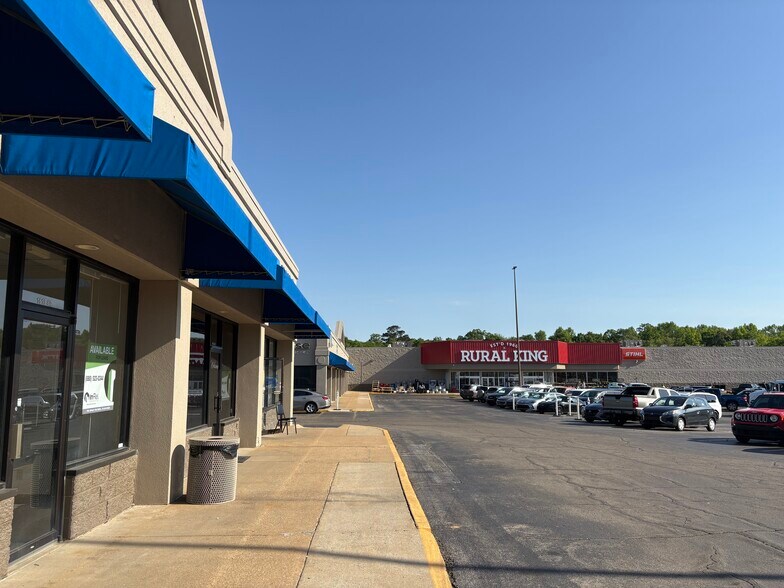 More Photos Of 1615 E Shotwell St, Bainbridge Unknown For Lease