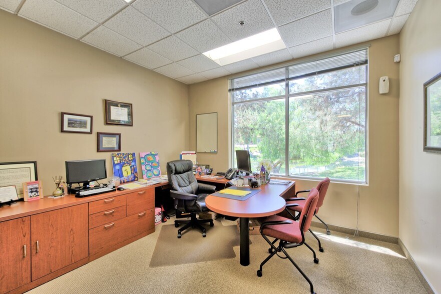 More Photos Of 11840 Pierce St, Riverside Office For Lease