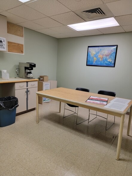 More Photos Of 5816 Forbes Ave, Pittsburgh Medical For Lease