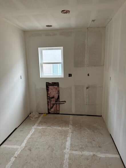 More Photos Of 128-130 N Hillcrest Blvd, Inglewood Apartments For Sale