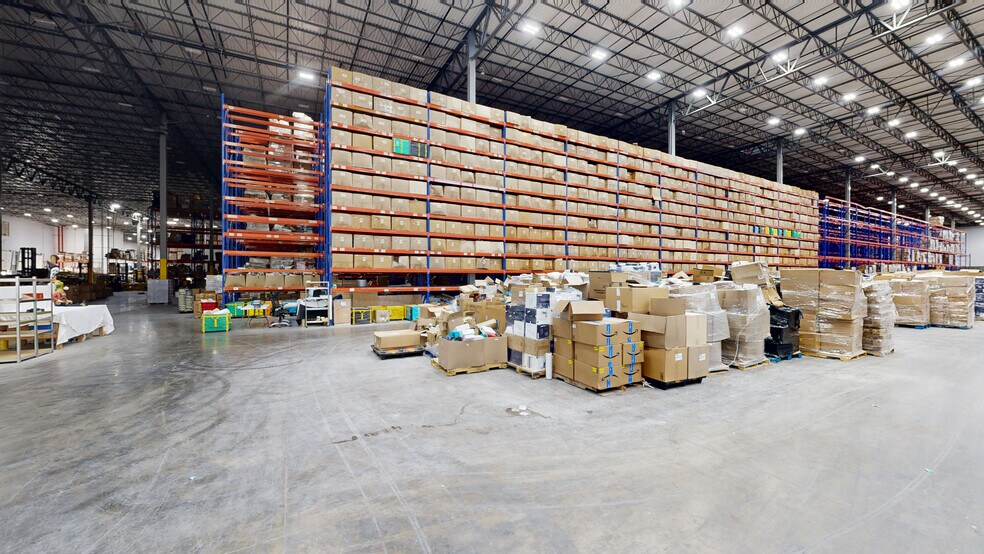 More Photos Of 200 S Pemberton Rd, Pemberton Distribution For Lease