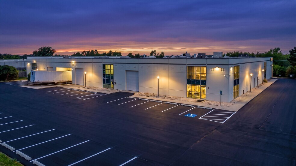 More Photos Of 10410-10426 163rd Pl, Orland Park Manufacturing For Sale