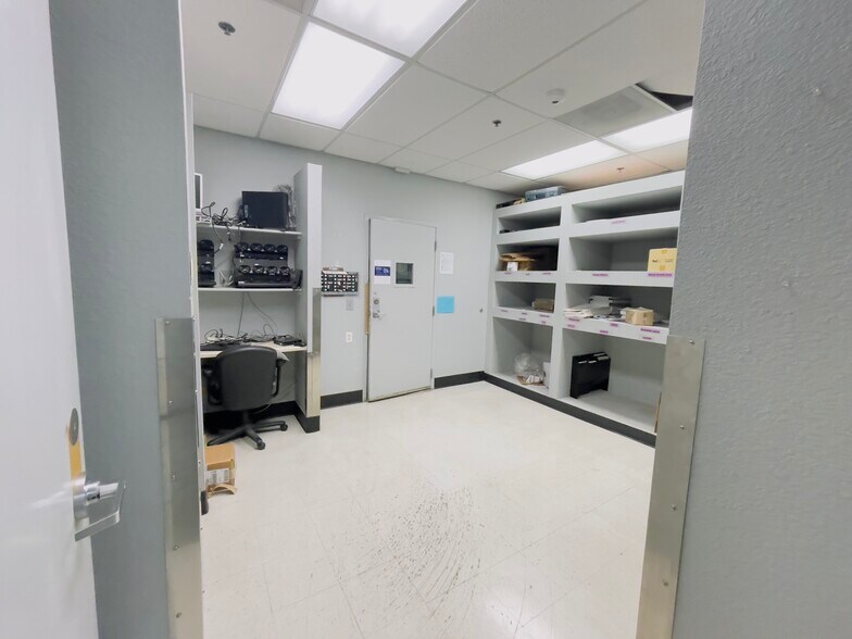 More Photos Of 4062 E Industry Dr, Sierra Vista Warehouse For Lease
