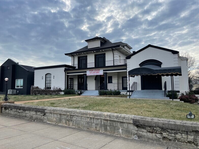 More Photos Of 904 Gallatin Ave, Nashville General Retail For Lease
