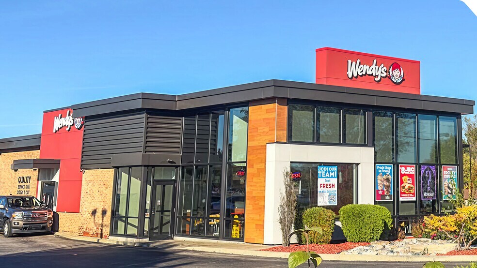 Primary Photo Of 1185 M-89, Plainwell Fast Food For Sale