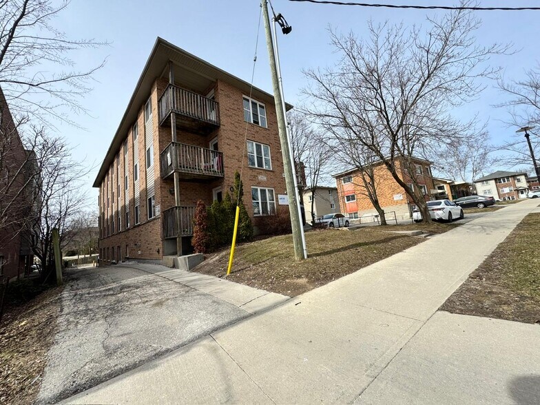 More Photos Of 347 Spruce St, Waterloo Multifamily For Sale