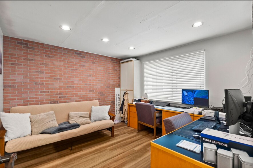 More Photos Of 6311 Rich Rd SE, Olympia Distribution For Sale