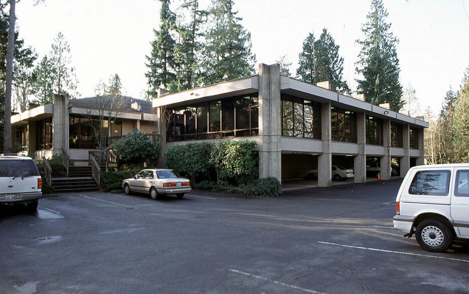 More Photos Of 2200 112th Ave NE, Bellevue Office For Lease