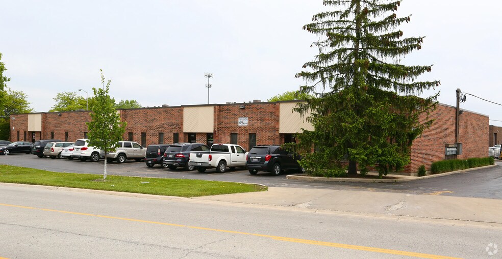 More Photos Of 655 N Central Ave, Wood Dale Warehouse For Lease