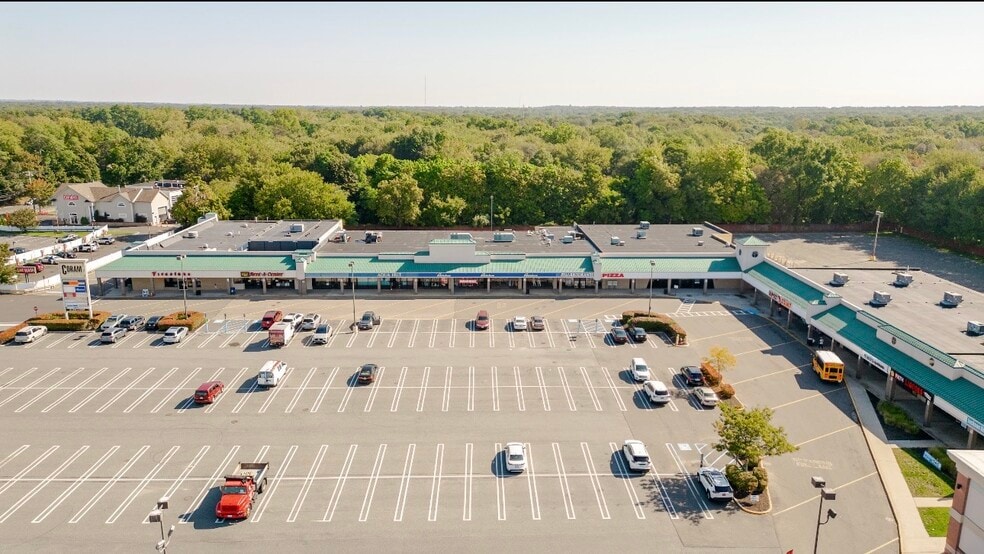 More Photos Of 264-350 Middle Country Rd, Coram Unknown For Lease