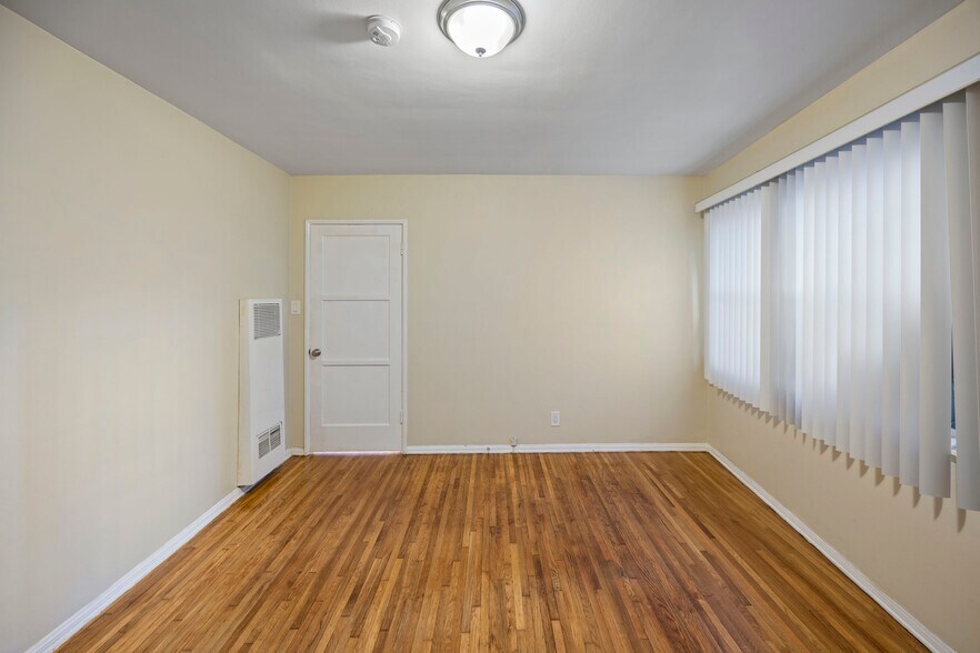 More Photos Of 11089-11099 Strathmore Dr, Los Angeles Apartments For Sale