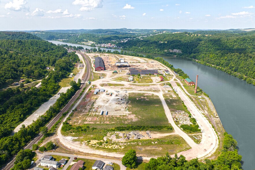 More Photos Of 1 Wheeling Pittsburgh Steel Dr, Allenport Warehouse For Lease
