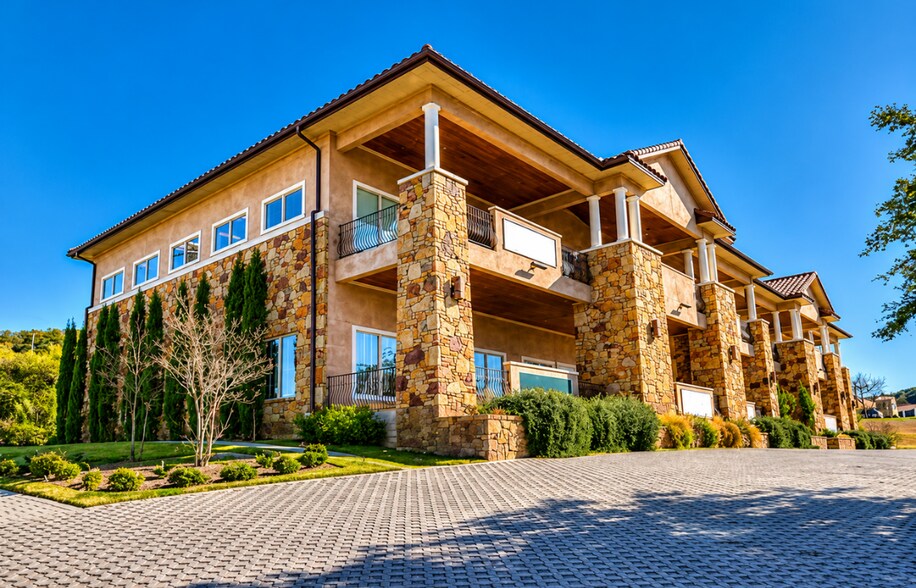 More Photos Of 20624 Hwy 1431, Lago Vista Office For Sale