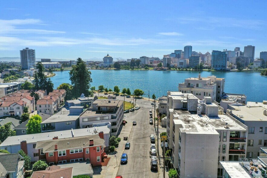 More Photos Of 262 Hanover Ave, Oakland Apartments For Sale