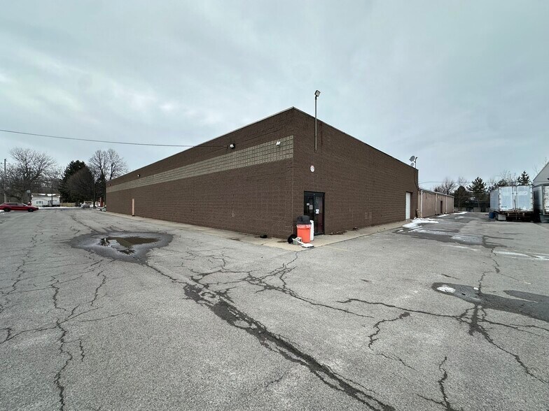 More Photos Of 2335 Union Rd, Cheektowaga Distribution For Sale