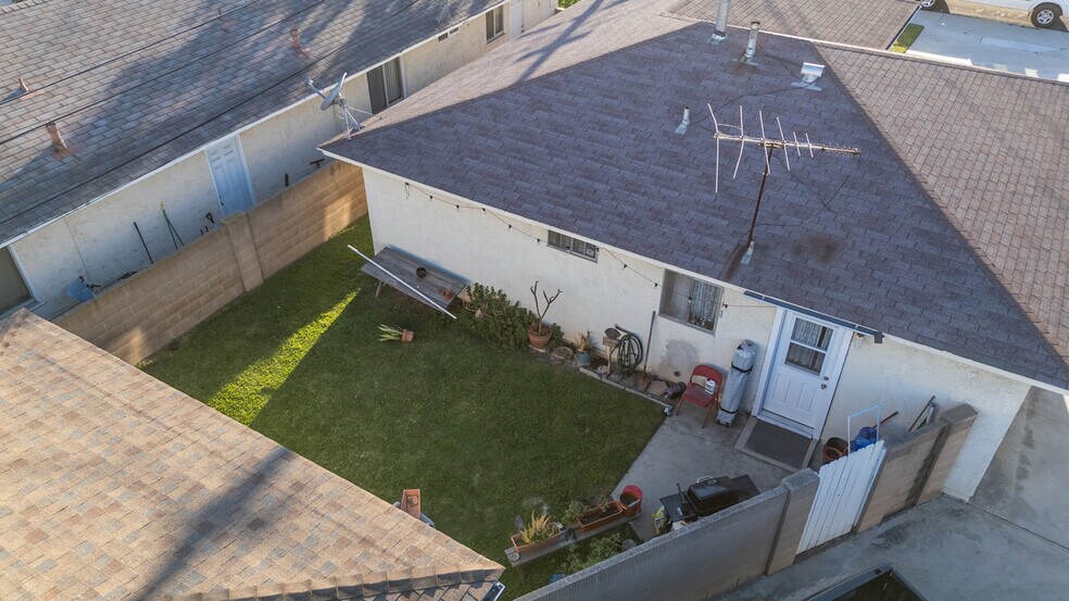 More Photos Of 8620-8624 Watson St, Cypress Apartments For Sale