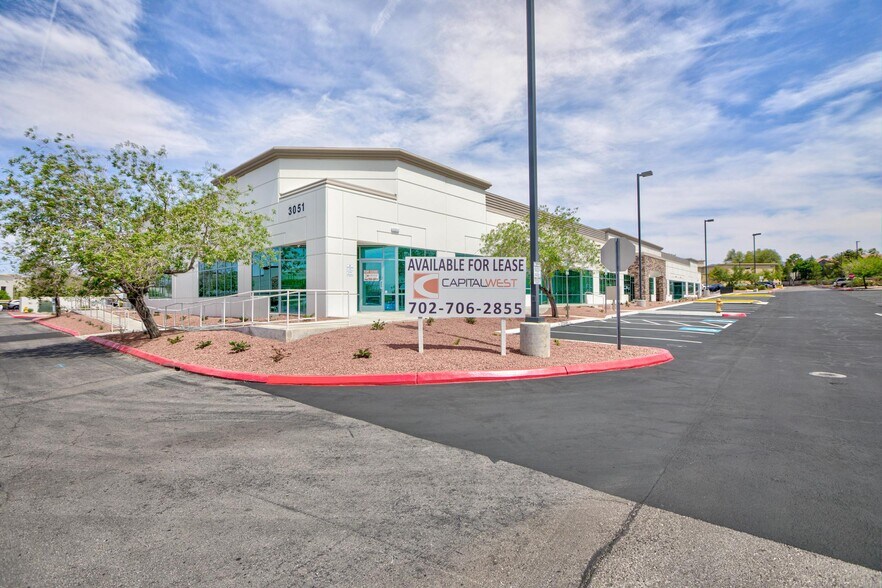 More Photos Of 3051 W Horizon Ridge Pky, Henderson Office For Lease