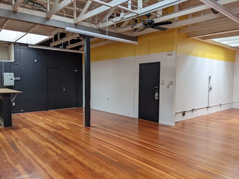 More Photos Of 230-236 8th St, San Francisco Light Manufacturing For Lease